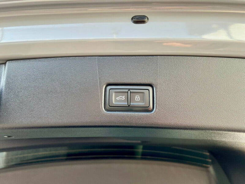 2024 Audi Q4 Sportback e-tron quattro Premium Plus 55