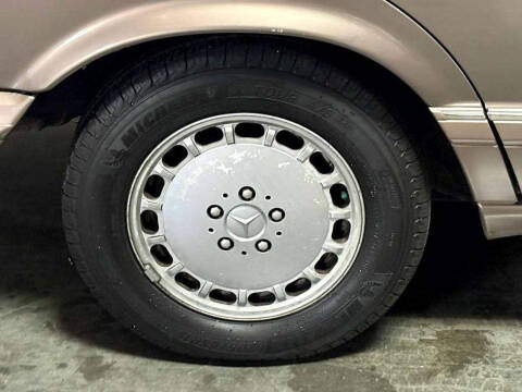 1991 Mercedes-Benz 560-Class 560 SEL