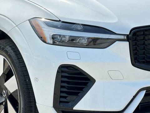 2025 Volvo XC60 T8 Ultra Dark Theme