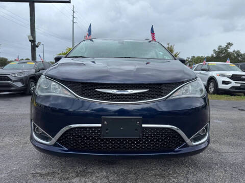 2018 Chrysler Pacifica Touring L