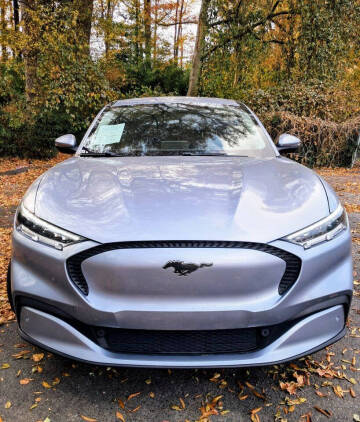 2022 Ford Mustang Mach-E Select