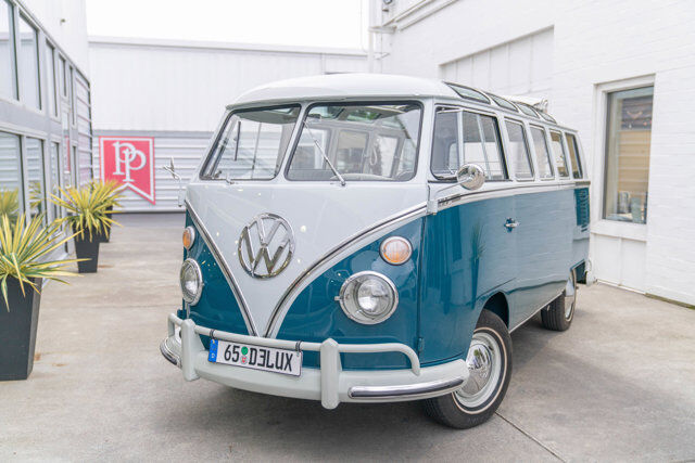 1965 Volkswagen Bus 3