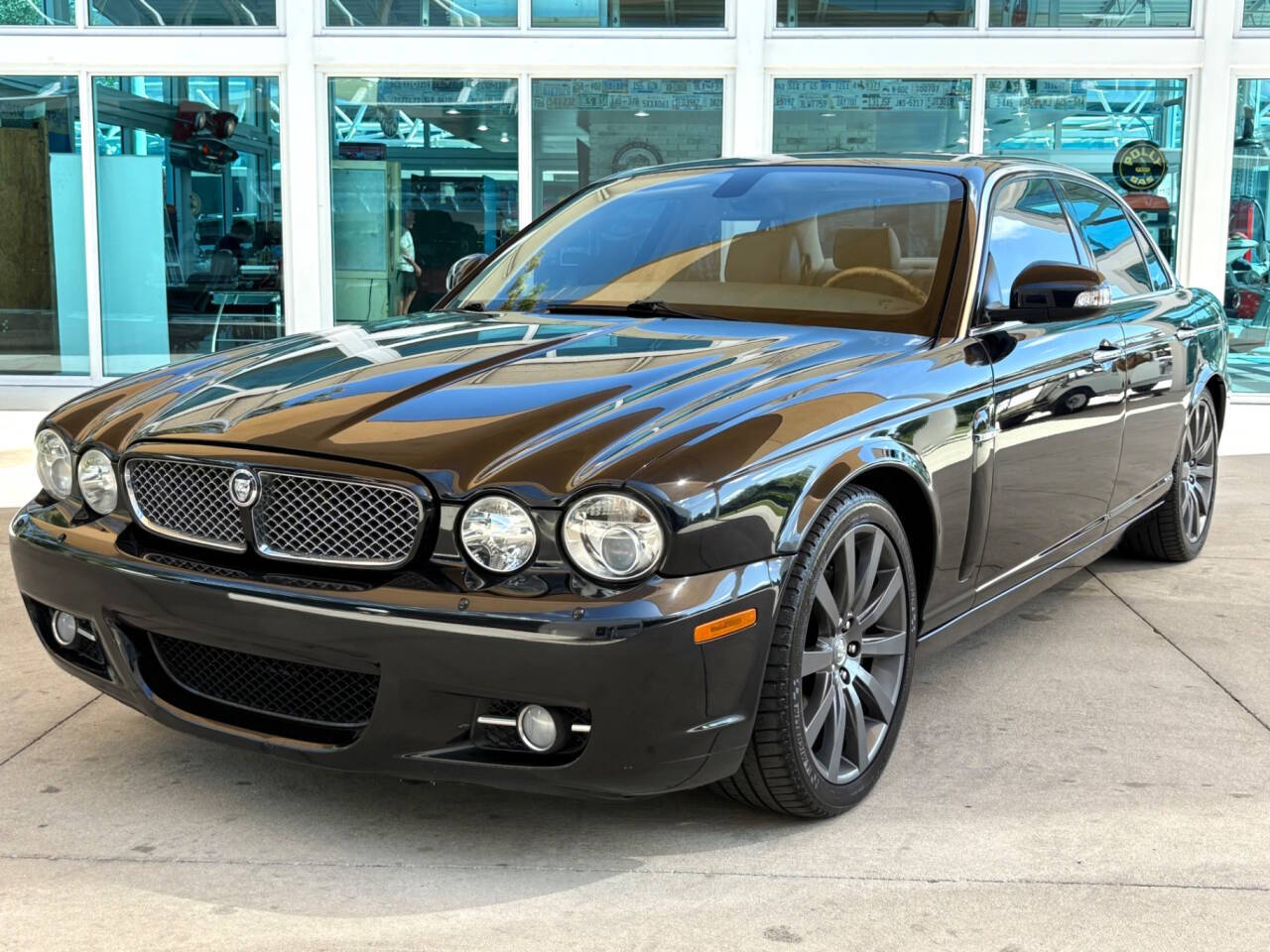 2008 Jaguar XJ-Series 1