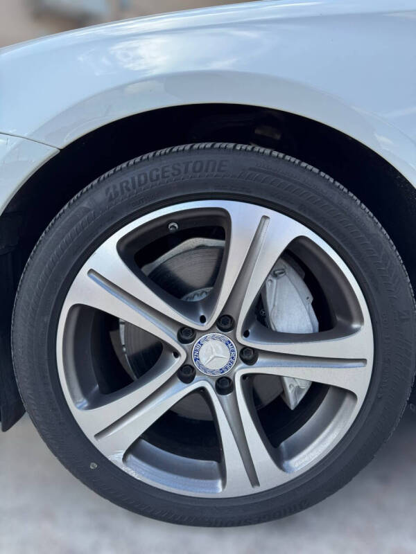 2017 Mercedes-Benz E-Class E 300 4MATIC