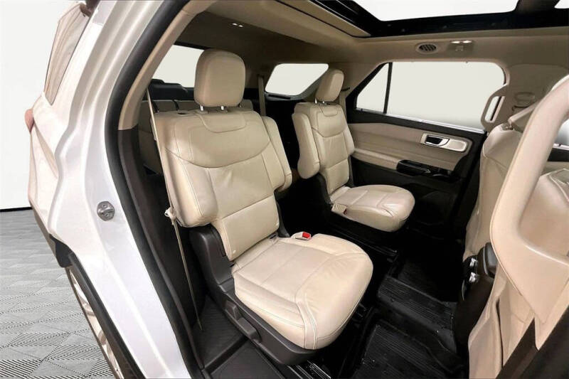 2023 Ford Explorer Platinum