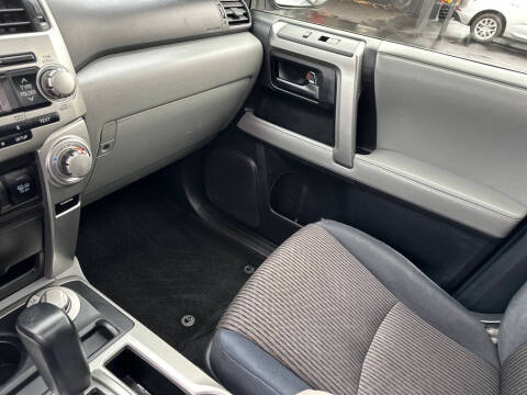 2013 Toyota 4Runner SR5