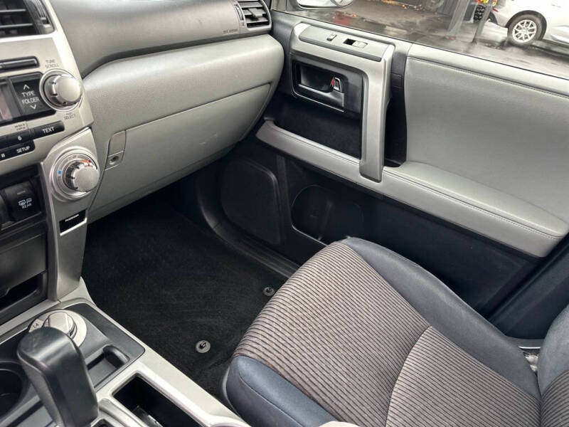 2013 Toyota 4Runner SR5