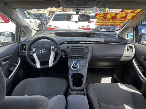 2010 Toyota Prius II