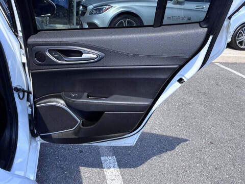 2019 Alfa Romeo Giulia Sport