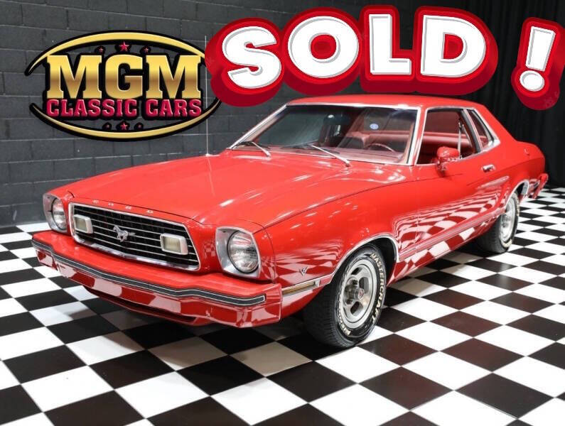 1977 Ford Mustang 2