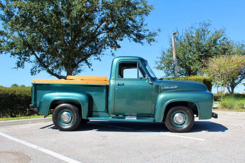 1953 Ford F-100