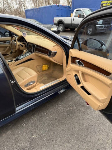 2011 Porsche Panamera