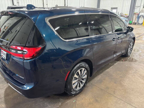 2021 Chrysler Pacifica Hybrid Touring L
