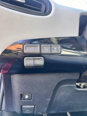 2018 Toyota Prius Two