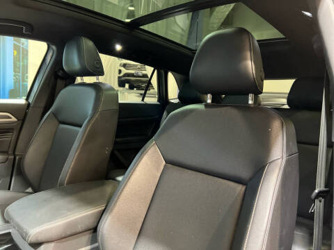 2020 Volkswagen Atlas Cross Sport V6 SEL R-Line 4Motion