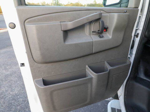 2024 GMC Savana 2500