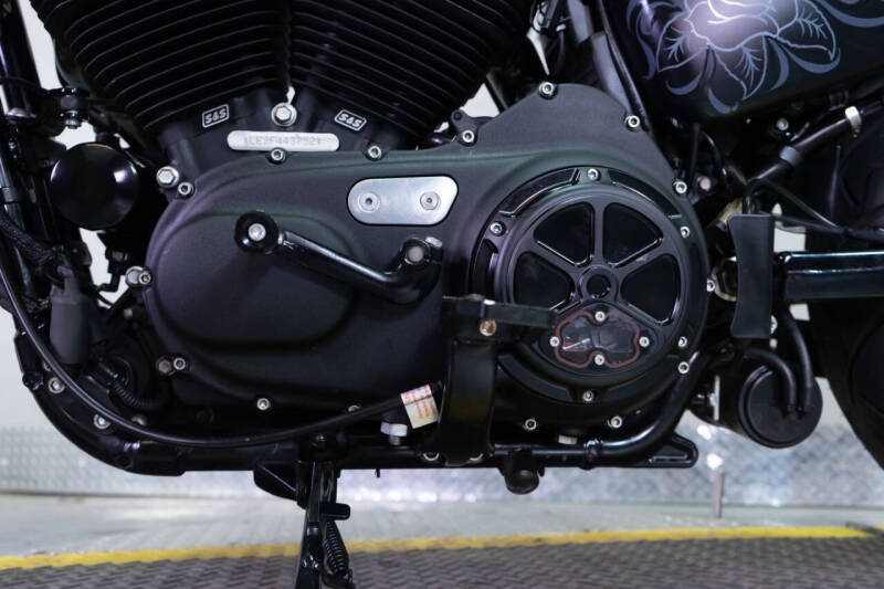 2015 Harley-Davidson Iron 883