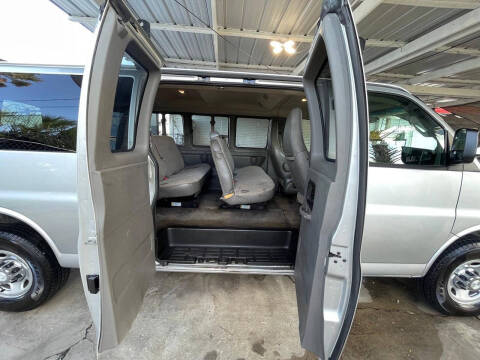 2017 Chevrolet Express LT 3500