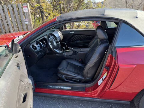 2011 Ford Mustang V6