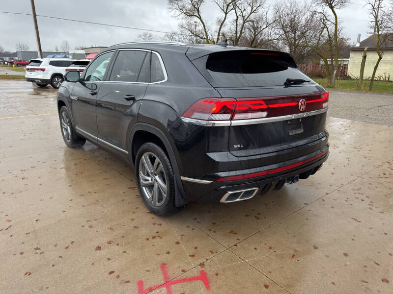 2024 Volkswagen Atlas Cross Sport SEL R-Line 4Motion