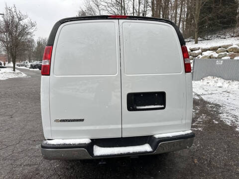 2021 Chevrolet Express 2500