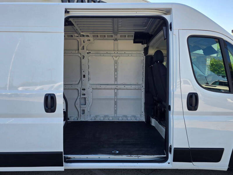 2025 RAM ProMaster