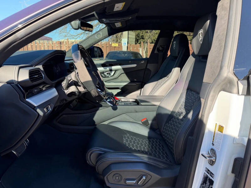 2020 Lamborghini Urus