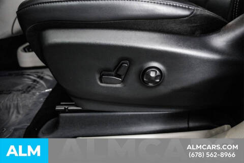 2024 Chrysler Pacifica Plug-In Hybrid Select