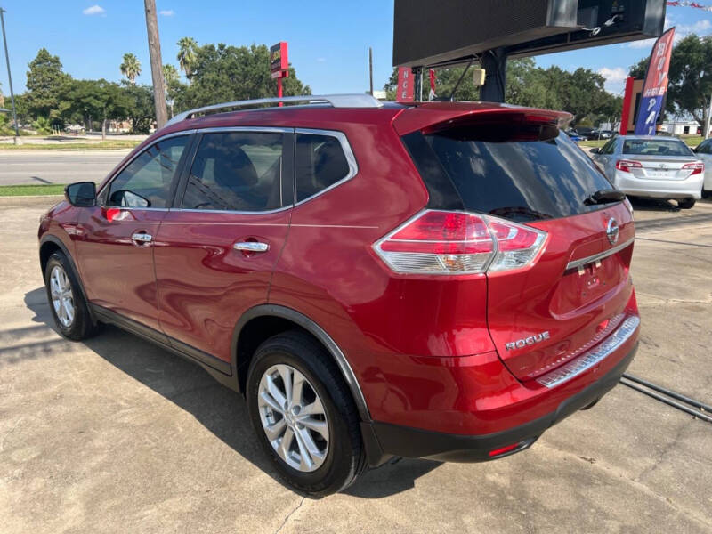 2016 Nissan Rogue SV