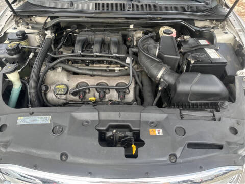 2011 Ford Taurus SEL