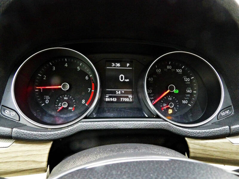 2018 Volkswagen Passat 2.0T SE