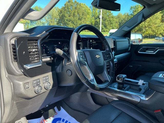 2022 Chevrolet Silverado 1500 44