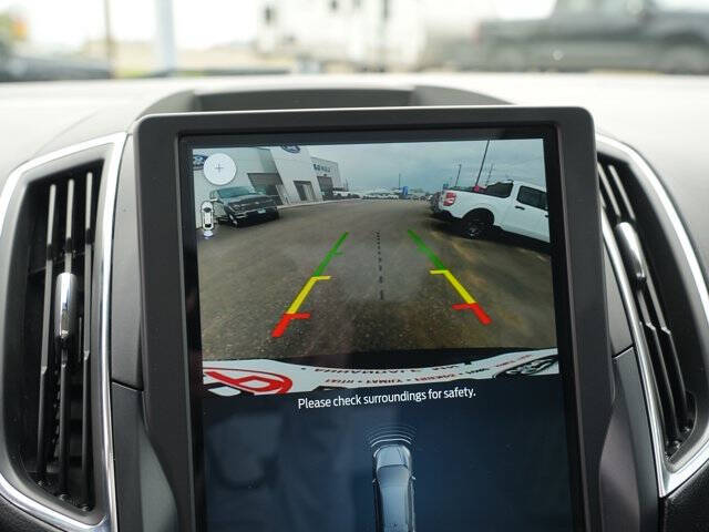 2023 Ford Edge Titanium