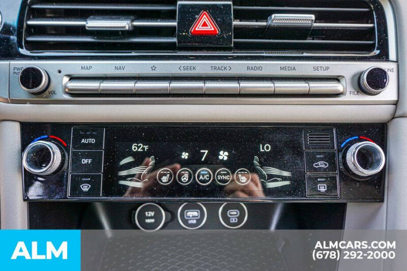 2025 Genesis G70