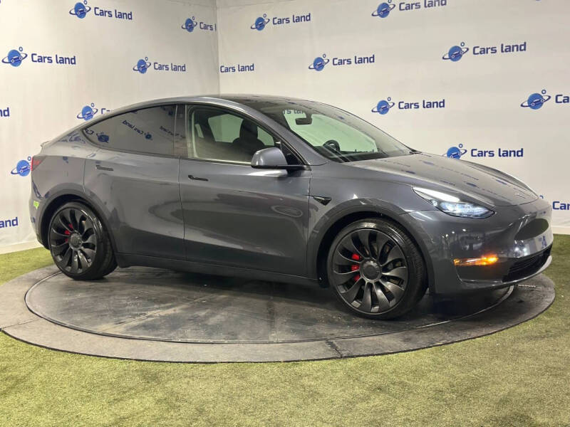 2023 Tesla Model Y Performance