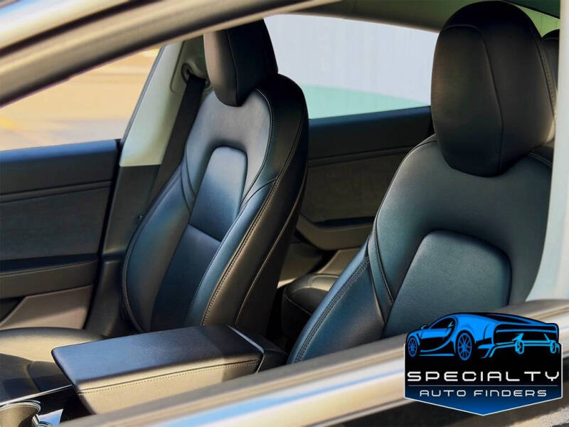 2019 Tesla Model 3 Standard Range Plus