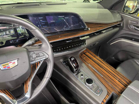 2024 Cadillac Escalade ESV Luxury