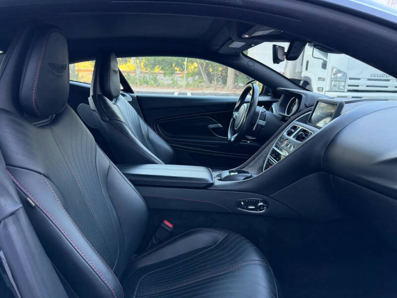 2018 Aston Martin DB11 V12