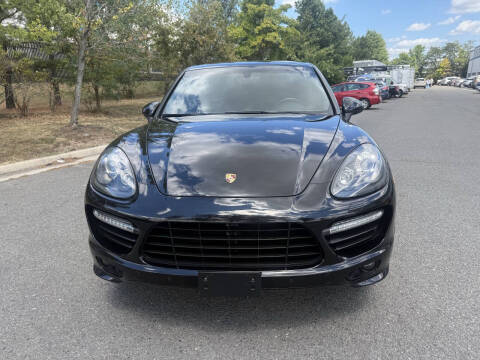 2013 Porsche Cayenne GTS