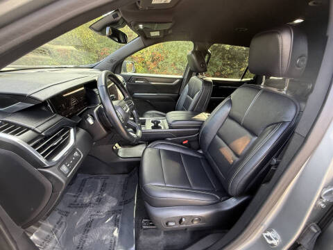 2024 GMC Acadia Elevation