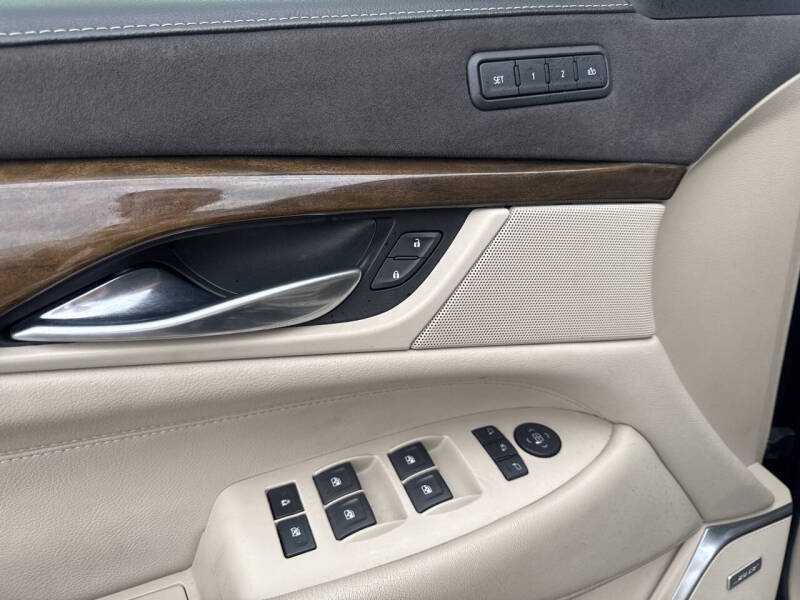 2020 Cadillac Escalade ESV Luxury