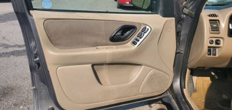 2004 Ford Escape XLT