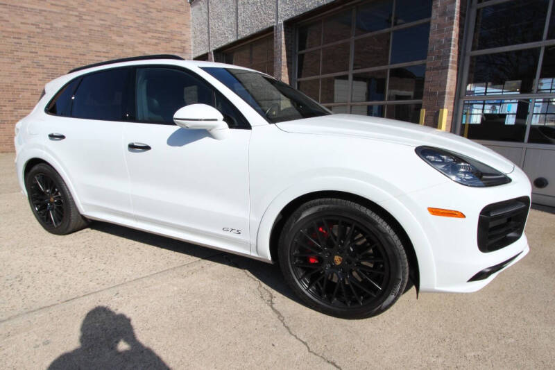 2021 Porsche Cayenne GTS photo 10