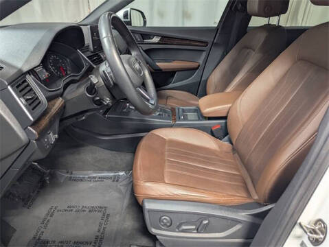 2019 Audi Q5 quattro Premium 45 TFSI