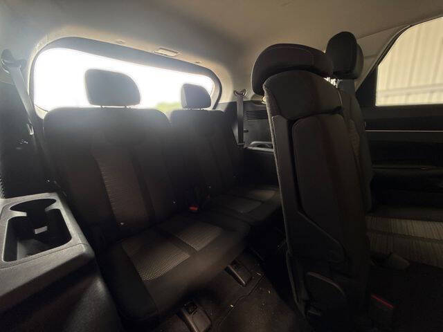 2025 Kia Sorento LX
