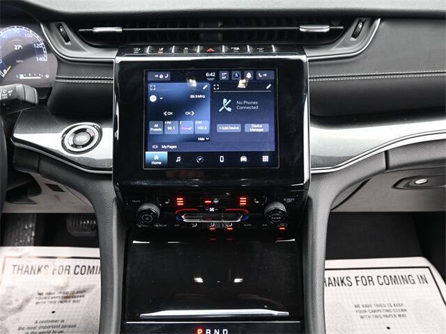 2021 Jeep Grand Cherokee L Laredo