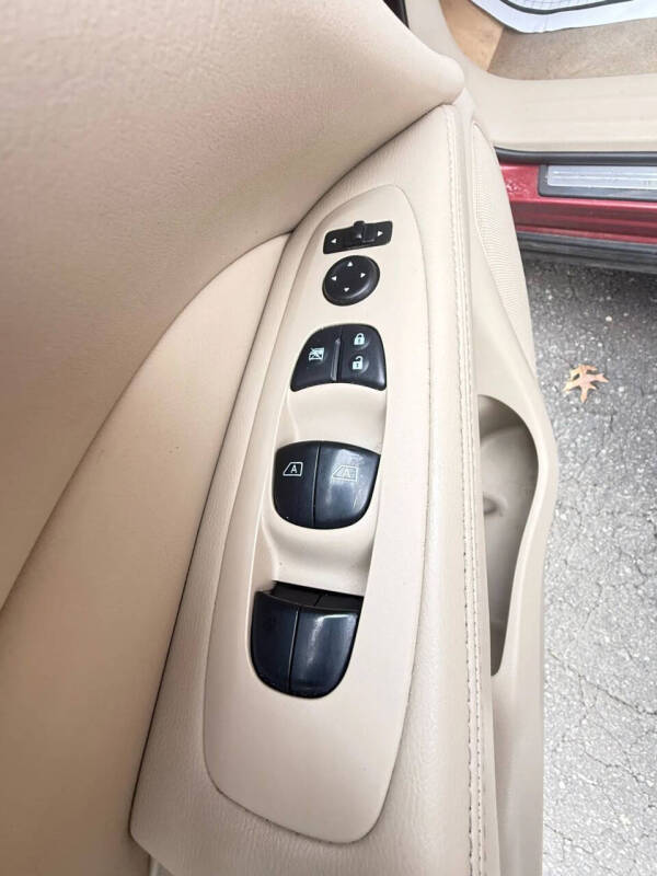 2014 Nissan Pathfinder Platinum