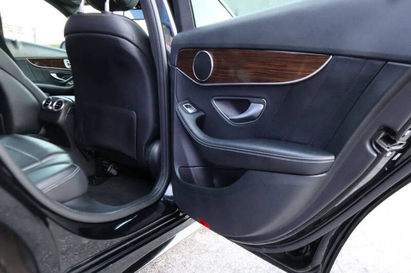 2018 Mercedes-Benz C-Class C 300