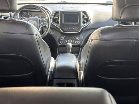 2021 Jeep Cherokee Latitude Lux