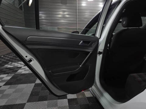 2021 Volkswagen Golf GTI Autobahn